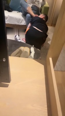 【做你后妈】偷看闺蜜玩狗奴【中下合集】-BD绳艺资源