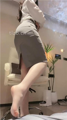 图片[3]-【禾未】御姐范S-美腿诱惑踩地毯狗-BD绳艺资源