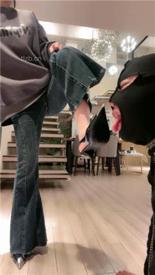 图片[12]-【九九女王】双S-教训出轨男-遛狗爬行/骑马/舔脏鞋底/踩踏-BD绳艺资源