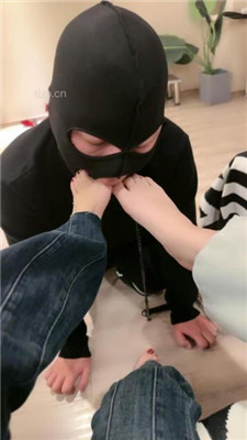 图片[15]-【九九女王】双S-教训出轨男-遛狗爬行/骑马/舔脏鞋底/踩踏-BD绳艺资源