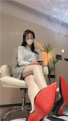 【禾未】御姐范S-美腿诱惑踩地毯狗-BD绳艺资源